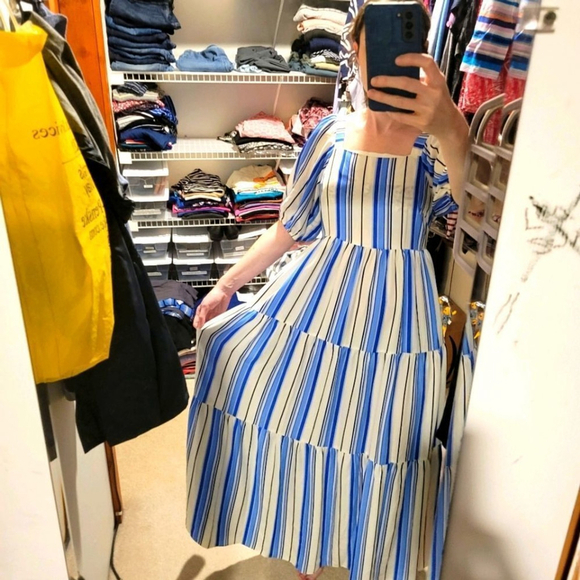 Melonie Blue Cream Striped Maxi Dress Size 2 NWT - Picture 2 of 6